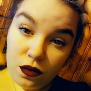 Meet your Posher, Ellena